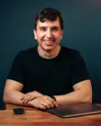 Matías Gajardo, autor de Caja Negra, en Santiago.